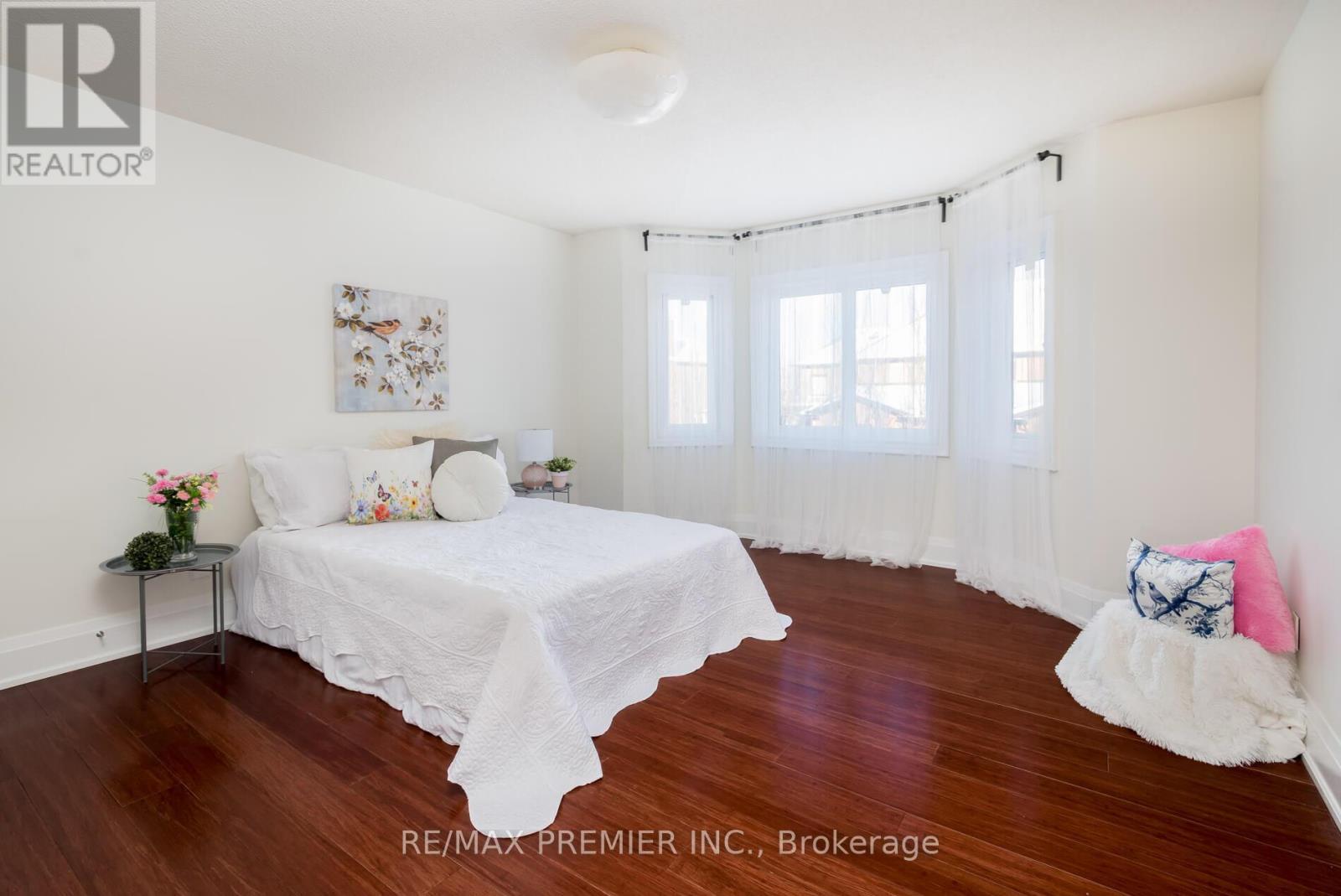 101 Woodgreen Drive N, Vaughan, Ontario  L4L 3S2 - Photo 31 - N12726488