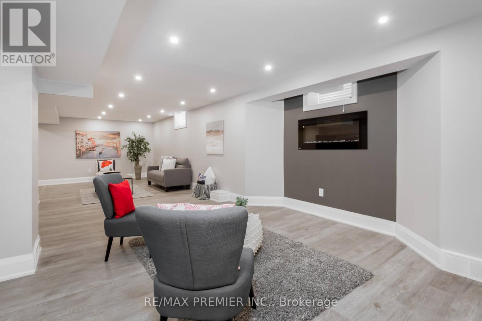 101 Woodgreen Drive N, Vaughan, Ontario  L4L 3S2 - Photo 39 - N12726488