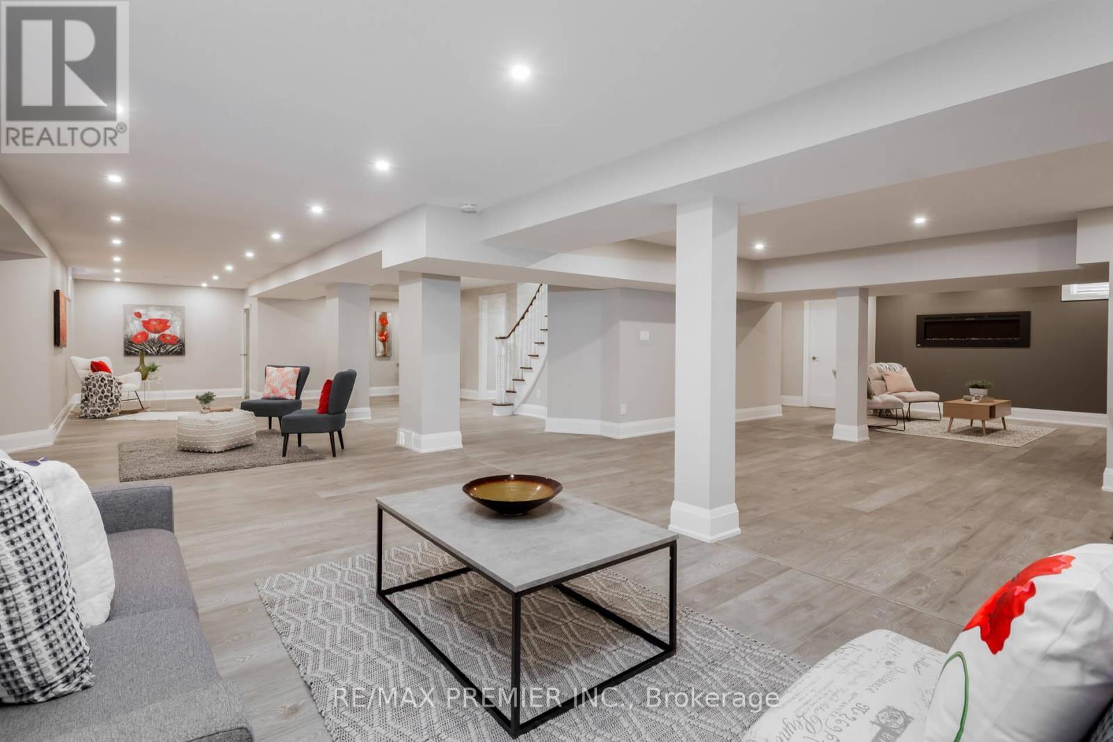 101 Woodgreen Drive N, Vaughan, Ontario  L4L 3S2 - Photo 41 - N12726488