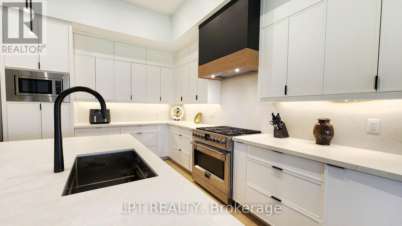 15 Byers Street, Springwater, Ontario  L9X 2A3 - Photo 11 - S12726512