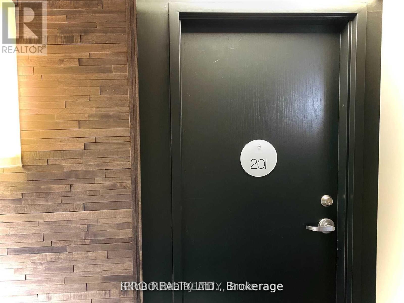 201 - 75 Ellen Street, Barrie, Ontario  L4N 7R6 - Photo 3 - S12726520