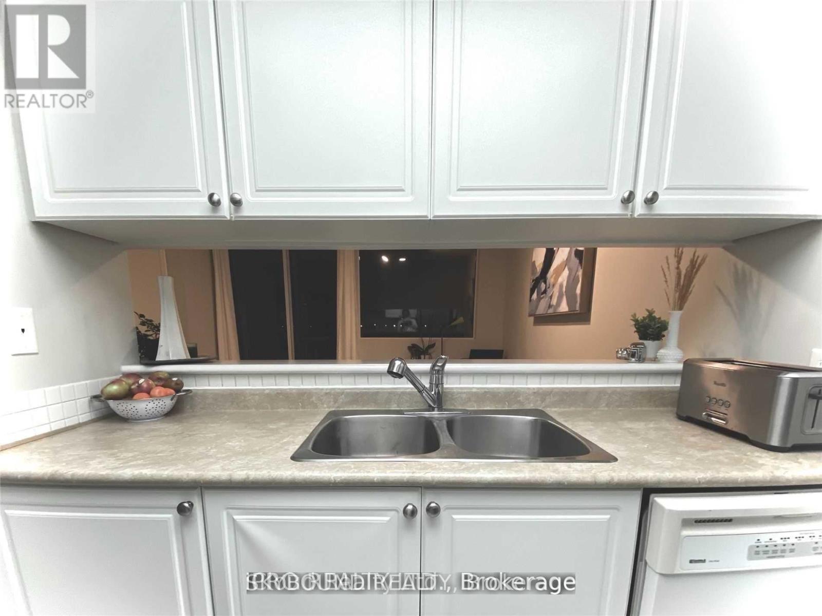 201 - 75 Ellen Street, Barrie, Ontario  L4N 7R6 - Photo 9 - S12726520