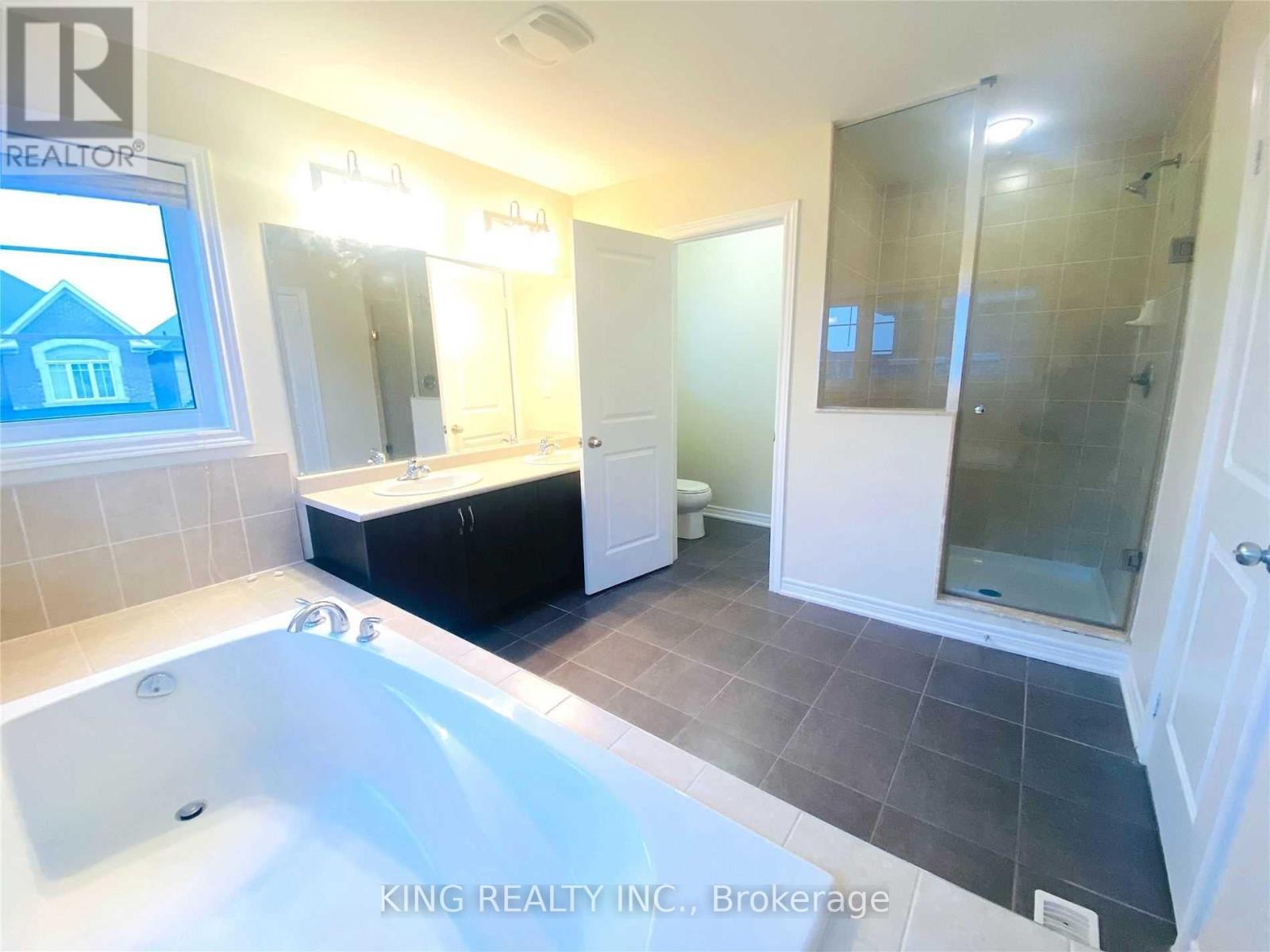 Upper - 43 Hoxton Road, Brampton, Ontario  L7A 4L5 - Photo 20 - W12726484