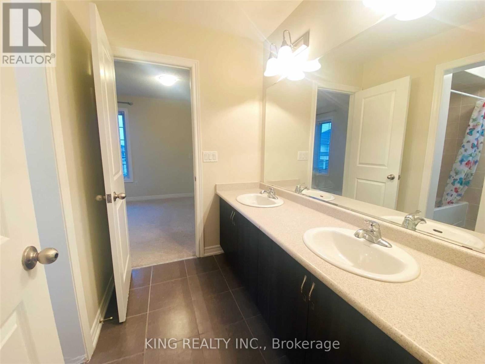 Upper - 43 Hoxton Road, Brampton, Ontario  L7A 4L5 - Photo 27 - W12726484