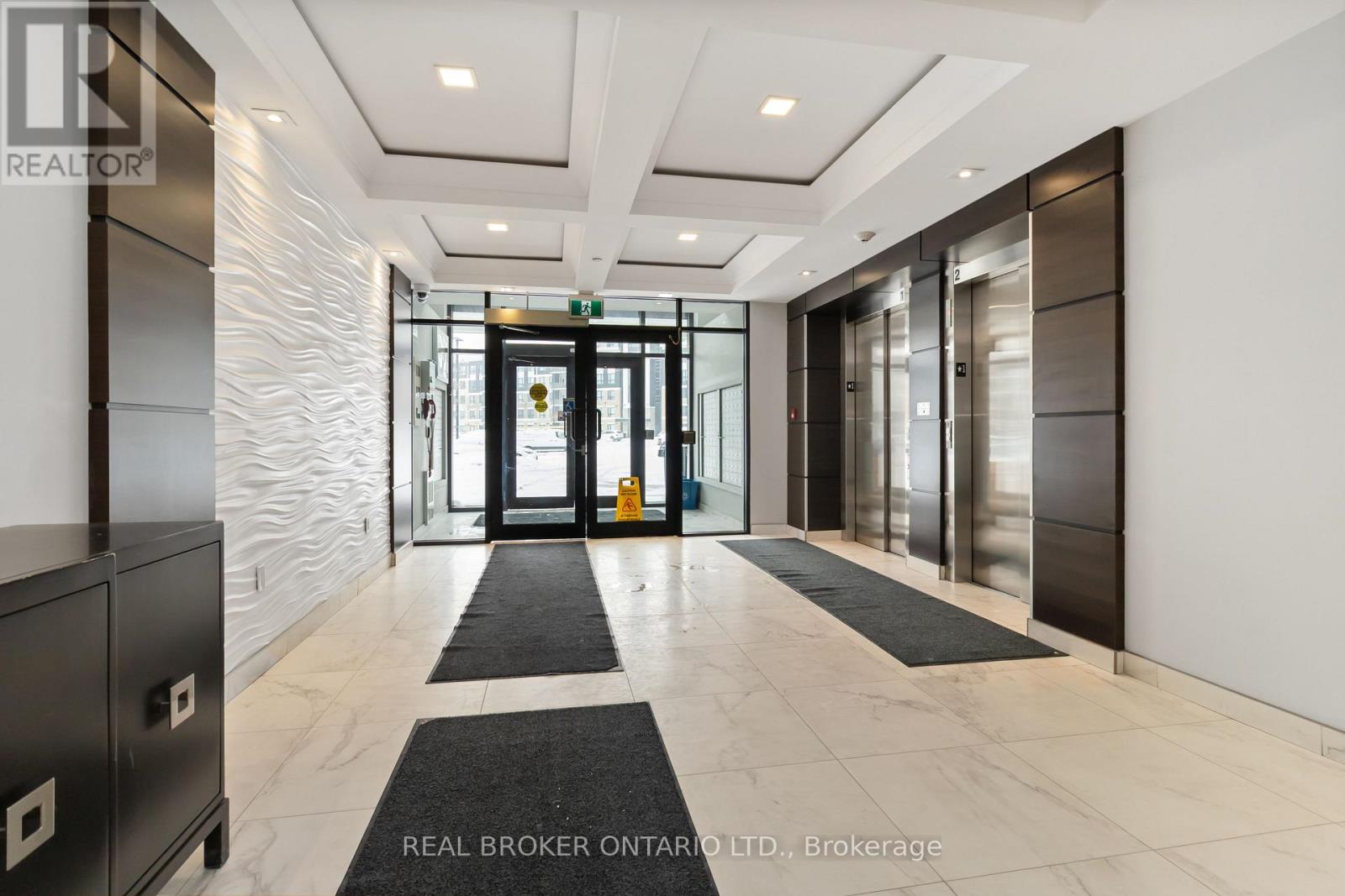 421 - 640 Sauve Street, Milton, Ontario  L9T 7E3 - Photo 6 - W12726486