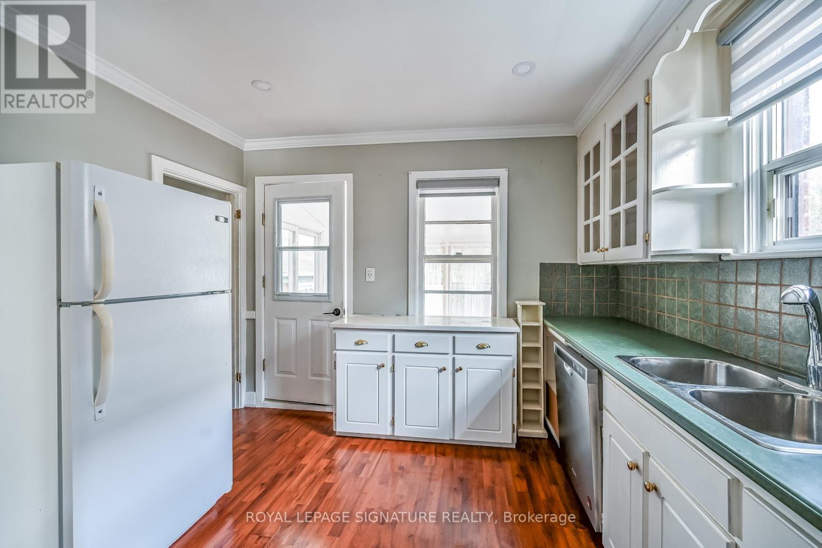 46 East 36 Street, Hamilton, Ontario  L8V 3Y9 - Photo 14 - X12726510