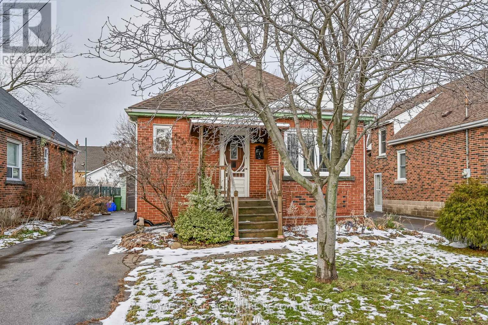 46 East 36 Street, Hamilton, Ontario  L8V 3Y9 - Photo 2 - X12726510