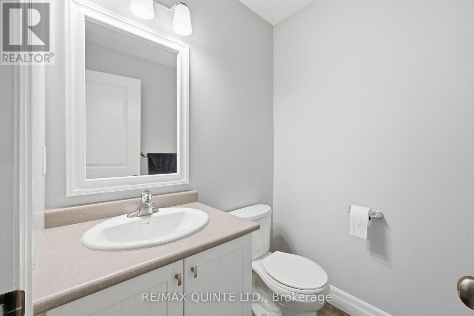 54 Cortland Crescent, Quinte West, Ontario  K0K 1B0 - Photo 6 - X12726556