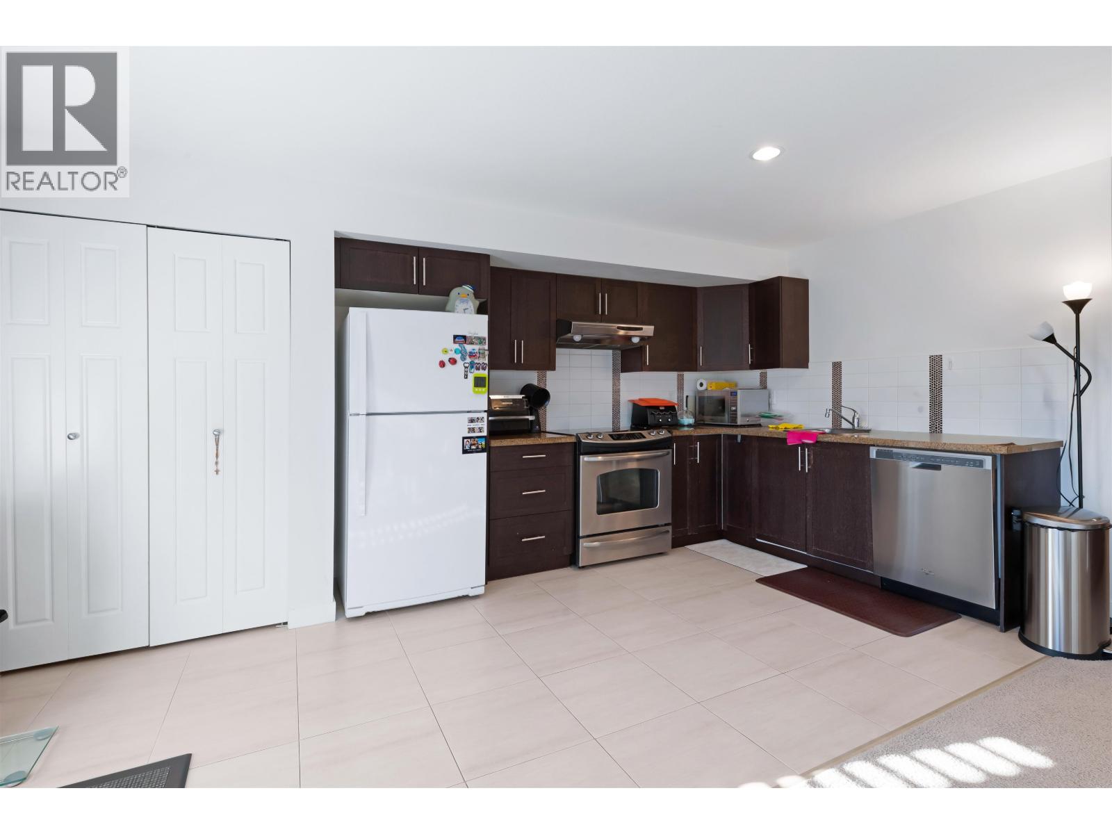 3376 Watkins Avenue, Coquitlam, British Columbia  V3E 0H5 - Photo 21 - R3081128