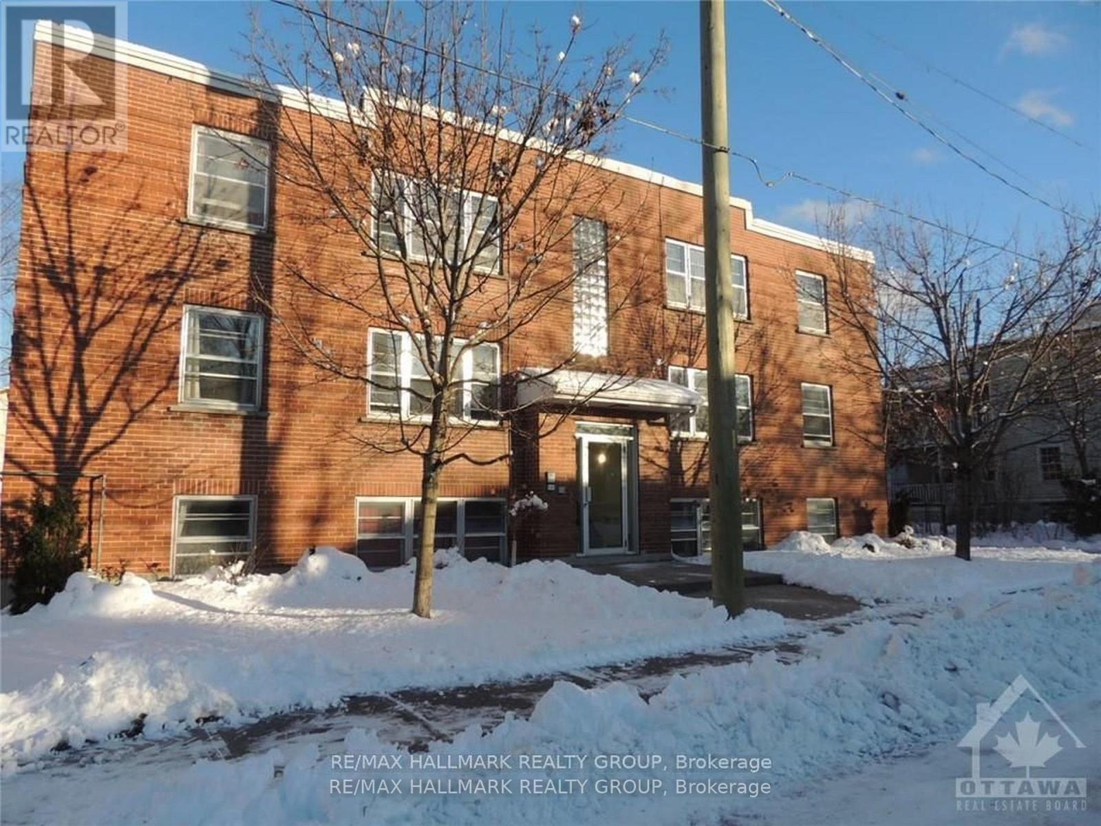 2 - 33 COMMANDA WAY, Ottawa, Ontario