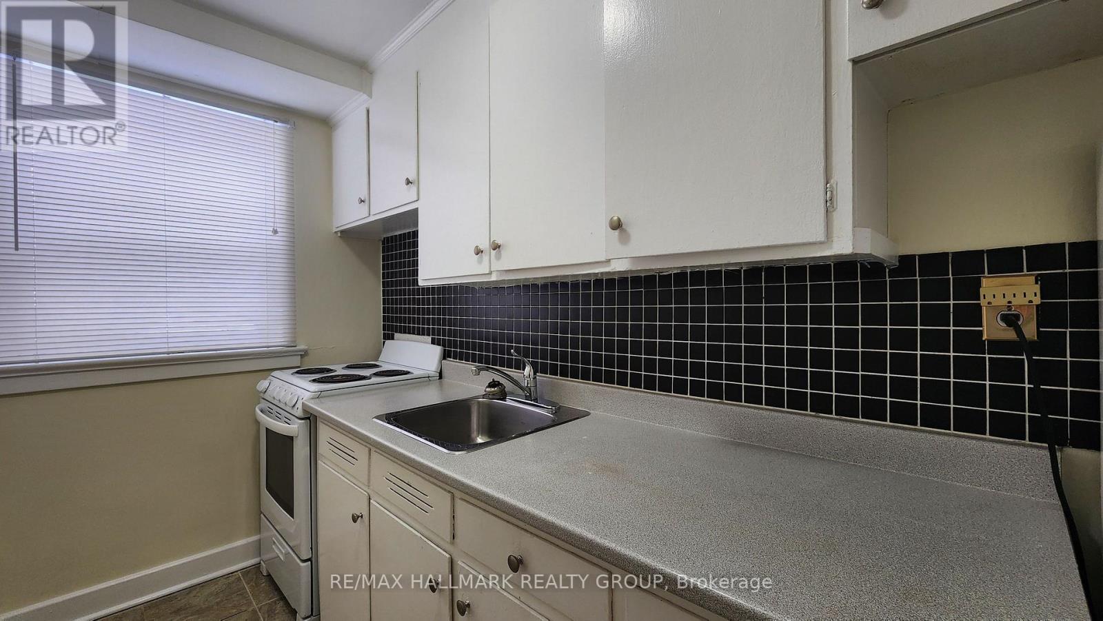 2 - 33 Commanda Way, Ottawa, Ontario K1M 1G1 - Photo 13 - X12726546