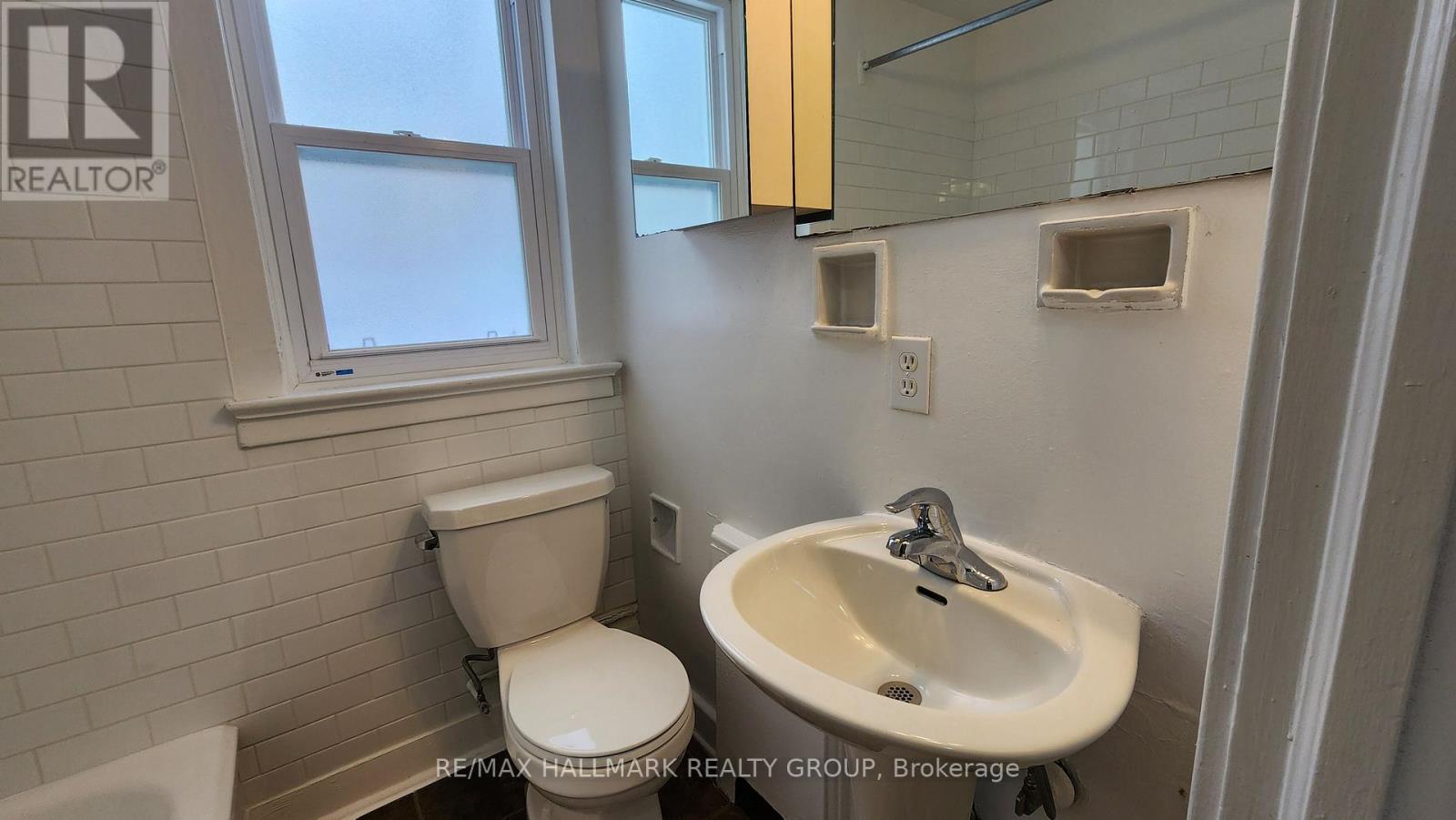 2 - 33 Commanda Way, Ottawa, Ontario K1M 1G1 - Photo 20 - X12726546