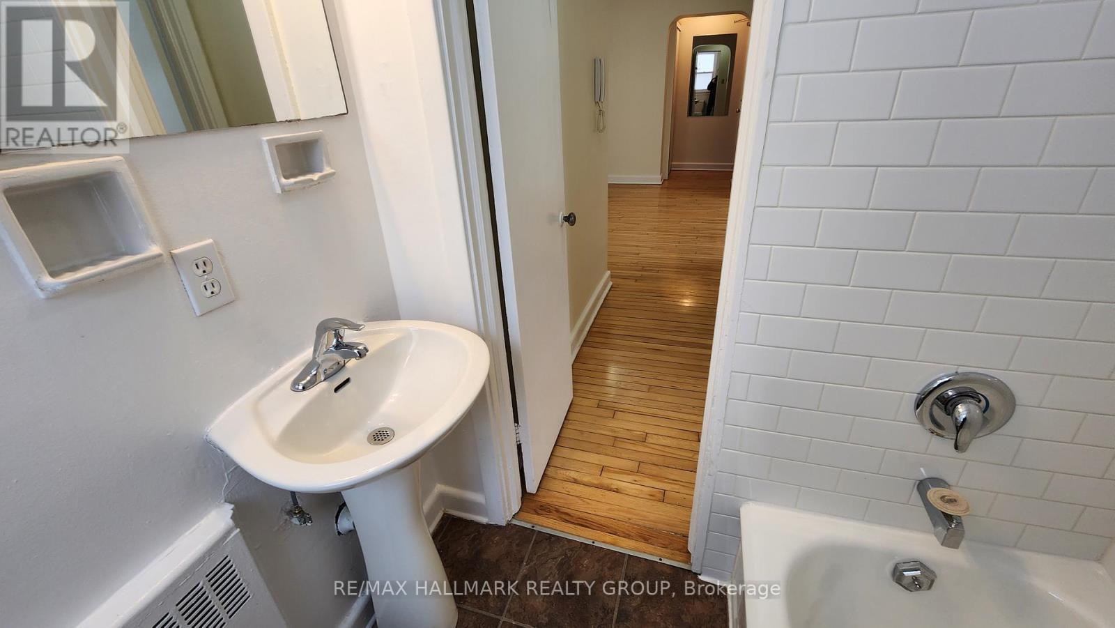 2 - 33 Commanda Way, Ottawa, Ontario K1M 1G1 - Photo 29 - X12726546