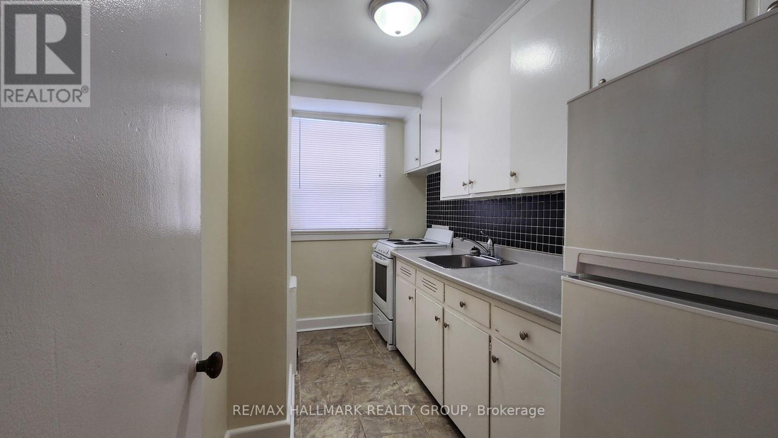 2 - 33 Commanda Way, Ottawa, Ontario K1M 1G1 - Photo 30 - X12726546