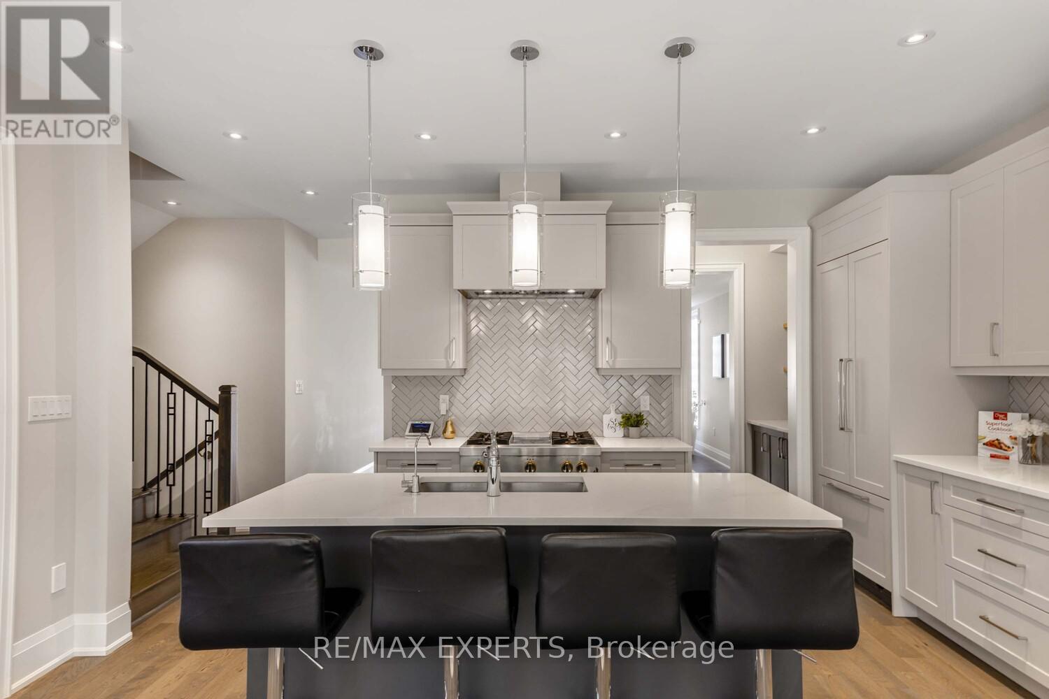 75 Bethpage Crescent, Newmarket, Ontario  L3X 1B8 - Photo 17 - N12726542