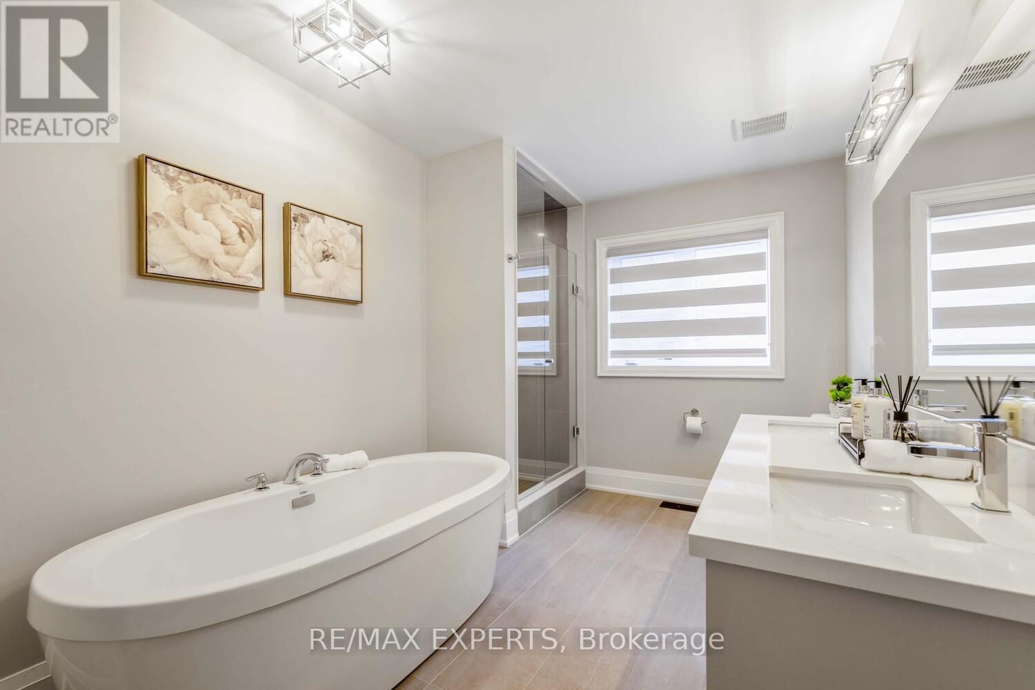 75 Bethpage Crescent, Newmarket, Ontario  L3X 1B8 - Photo 23 - N12726542