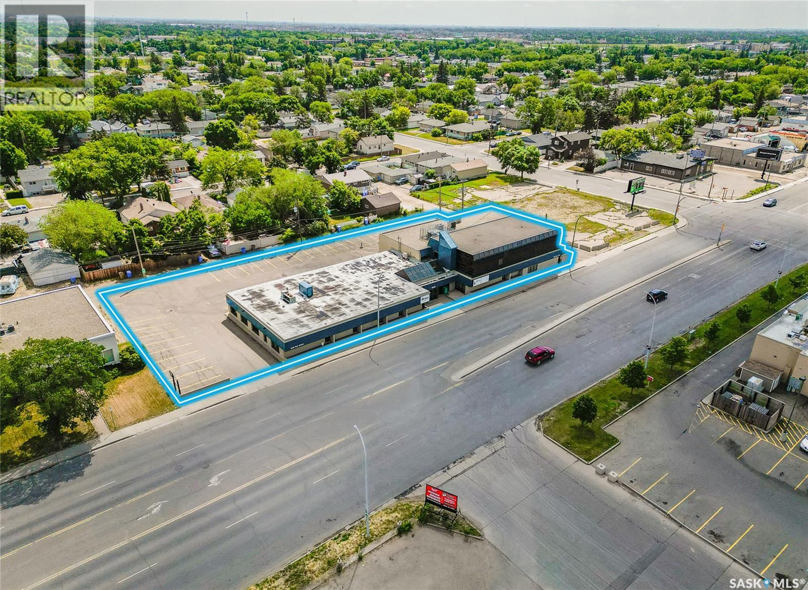 1445 Park Street, Regina, Saskatchewan  S4N 4C5 - Photo 2 - SK027271