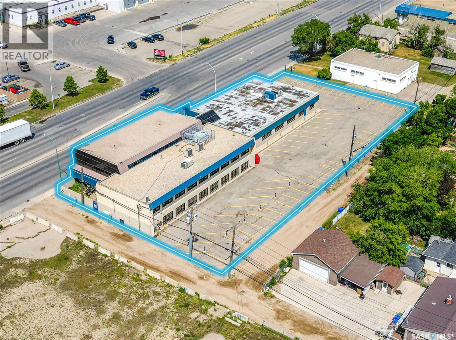 1445 Park Street, Regina, Saskatchewan  S4N 4C5 - Photo 3 - SK027271