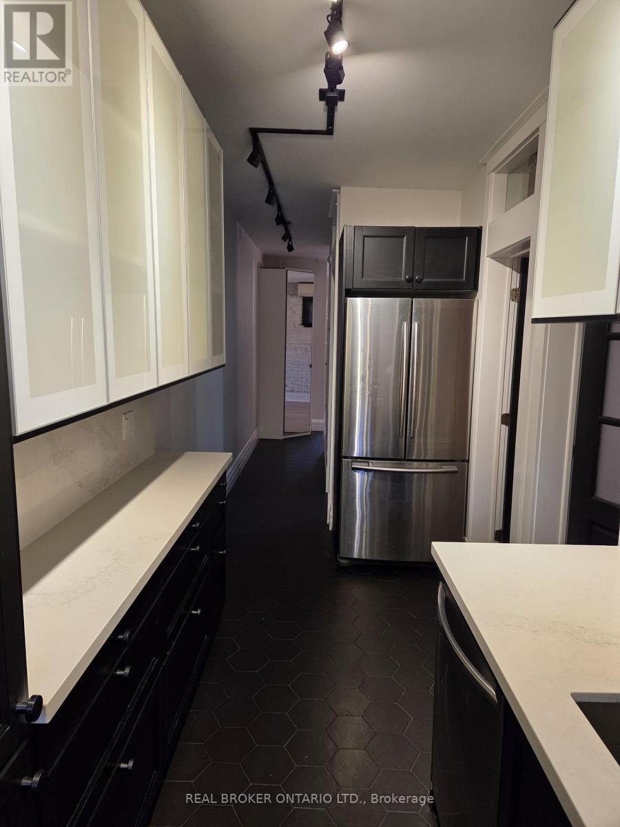 1 - 479 Aberdeen Avenue, Hamilton, Ontario  L8P 2S5 - Photo 11 - X12726558