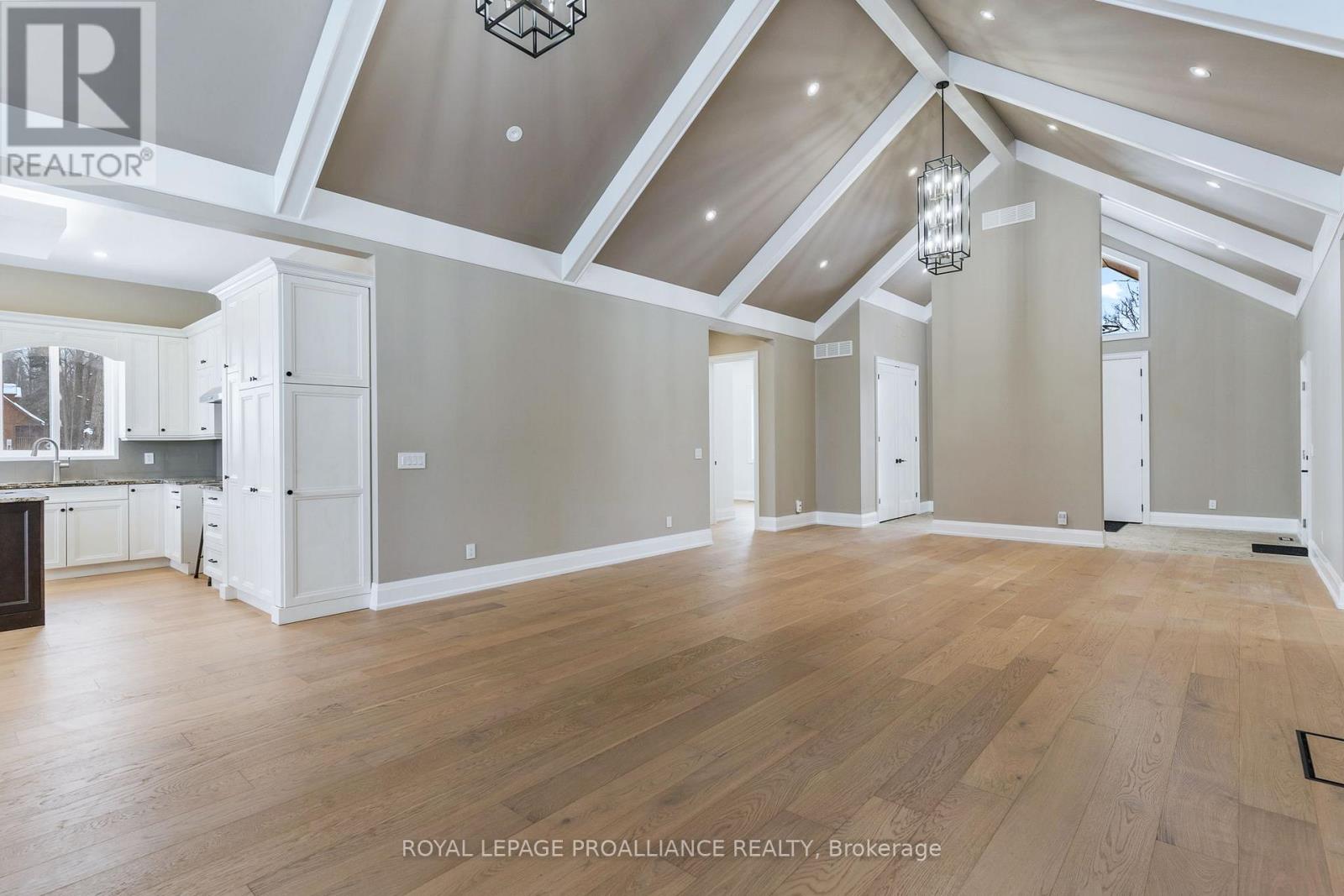 160 Sumcot Drive, Trent Lakes, Ontario  K0L 1J0 - Photo 14 - X12726574