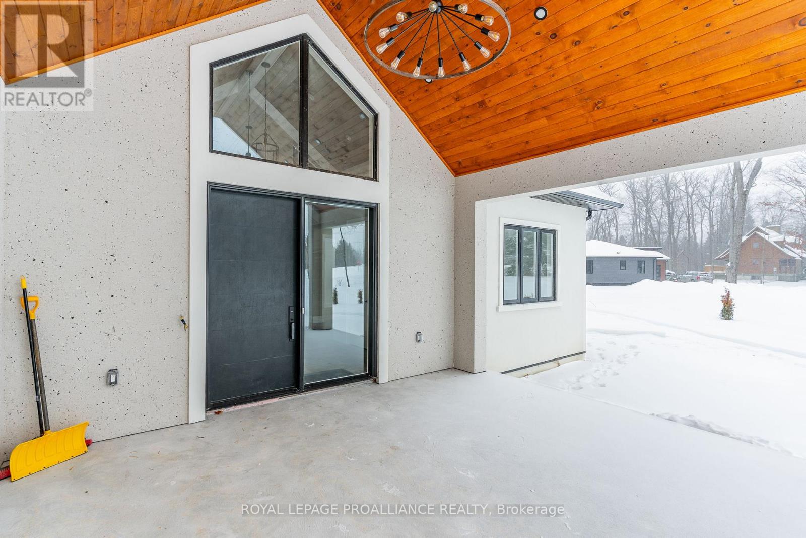 160 Sumcot Drive, Trent Lakes, Ontario  K0L 1J0 - Photo 38 - X12726574