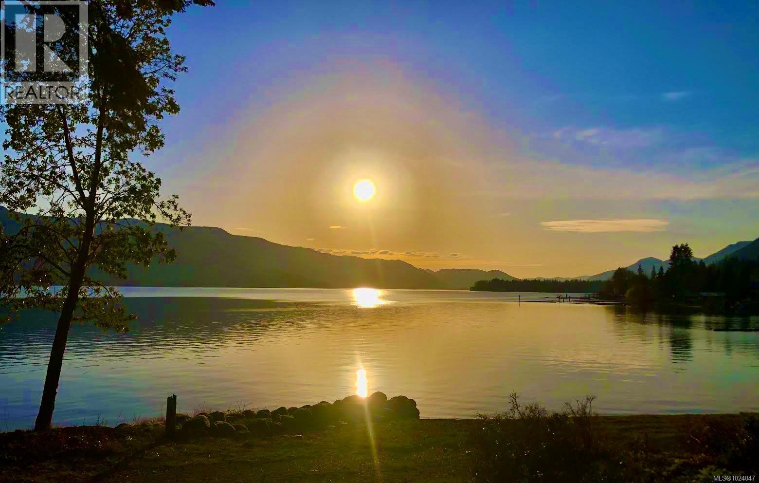 LOT B Sa-Seen-Os Rd, Youbou, British Columbia