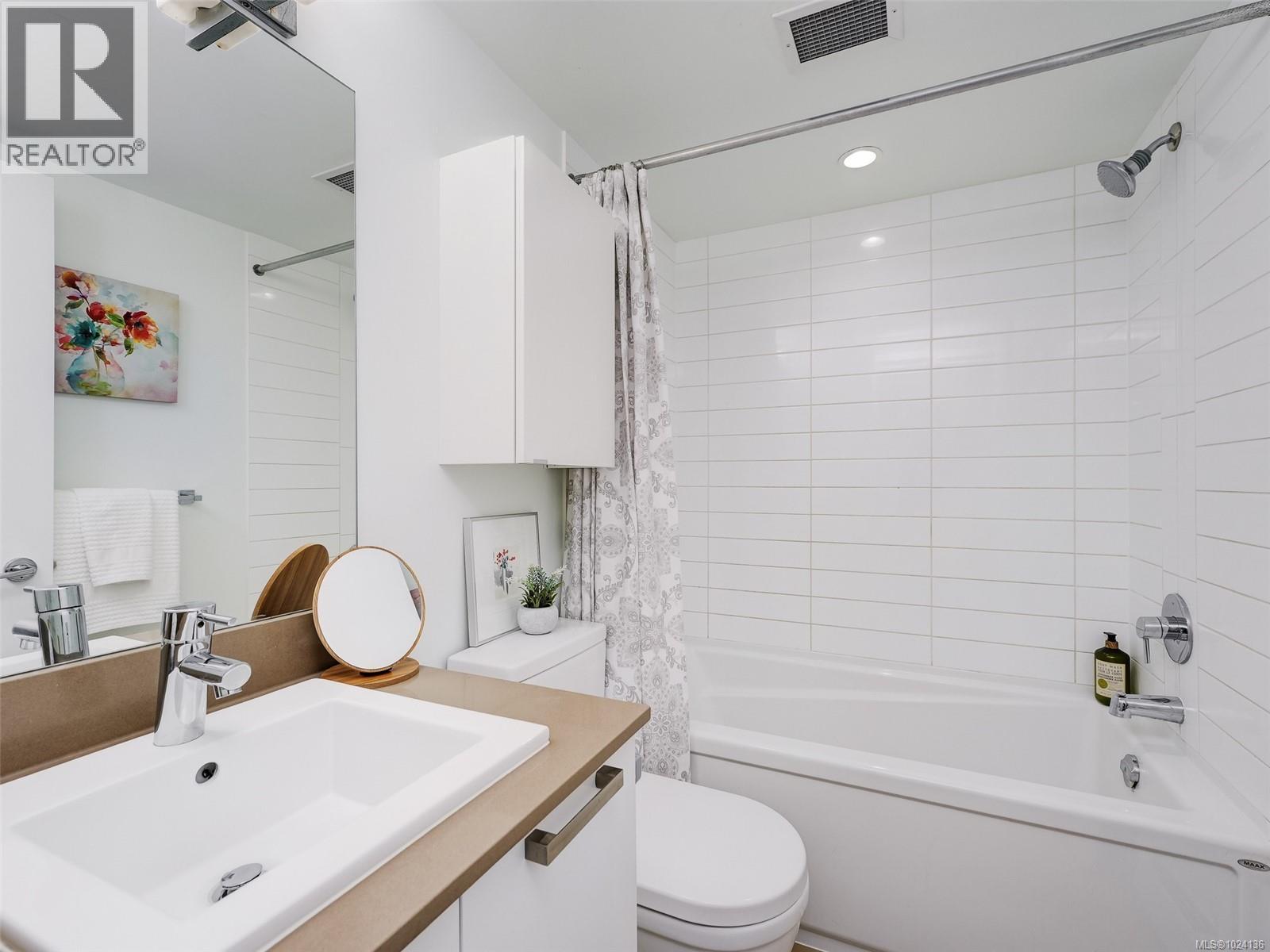 305 517 Fisgard St, Victoria, British Columbia  V8W 0C5 - Photo 17 - 1024136