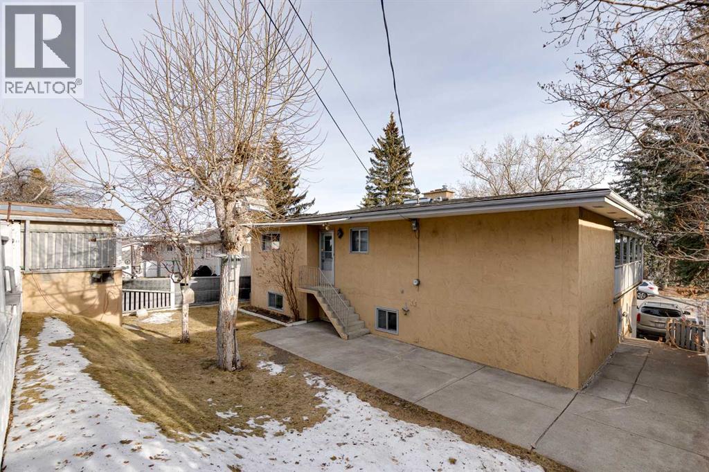 732 Hunts Crescent Nw, Calgary, Alberta  T2K 4H9 - Photo 40 - A2280789