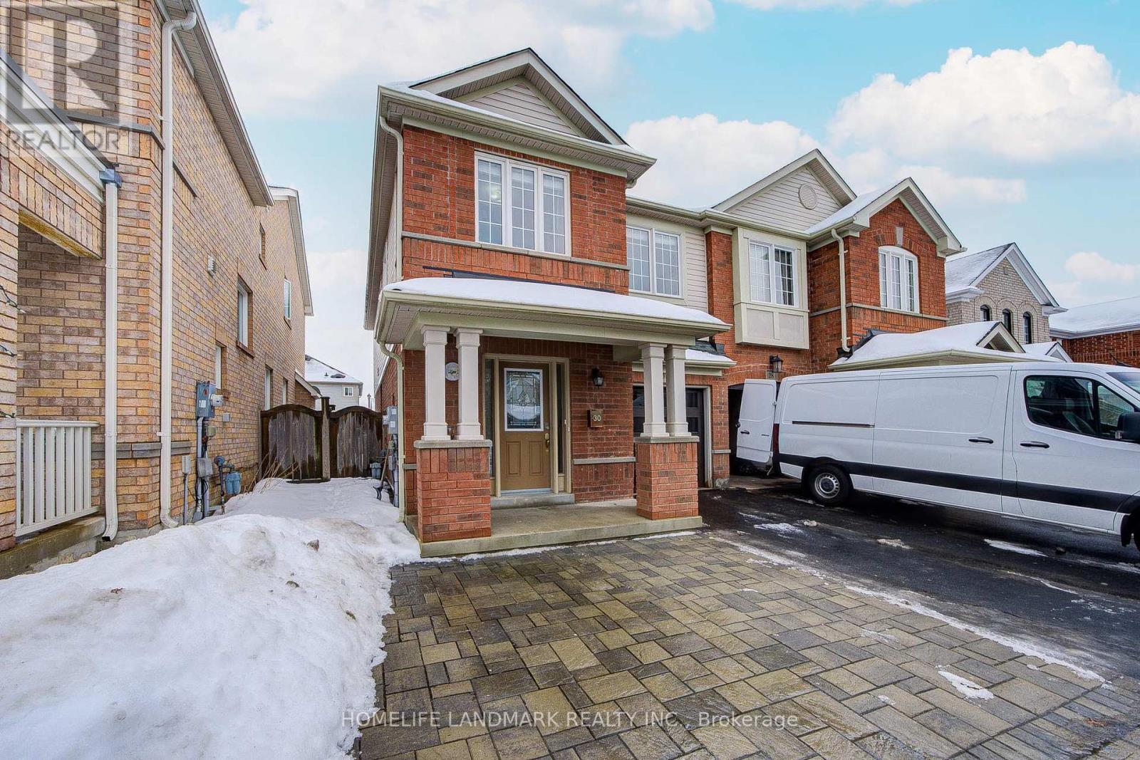 30 Richard Coulson Crescent, Whitchurch-Stouffville, Ontario  L4A 0G7 - Photo 3 - N12726570