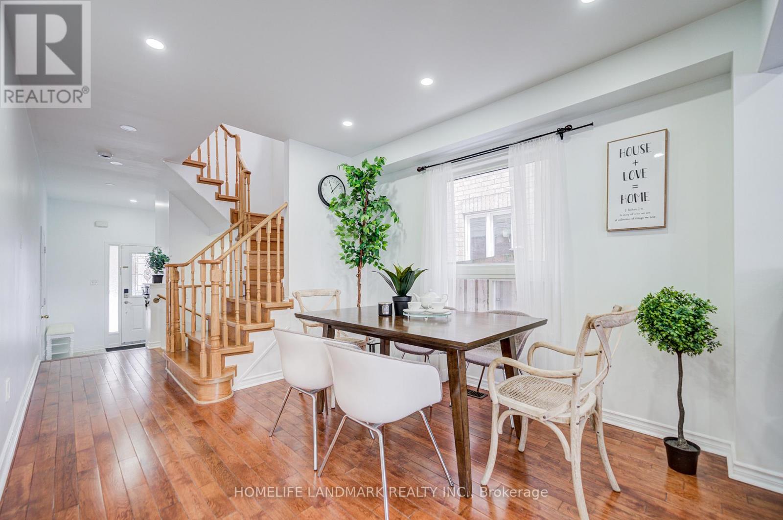 30 Richard Coulson Crescent, Whitchurch-Stouffville, Ontario  L4A 0G7 - Photo 9 - N12726570