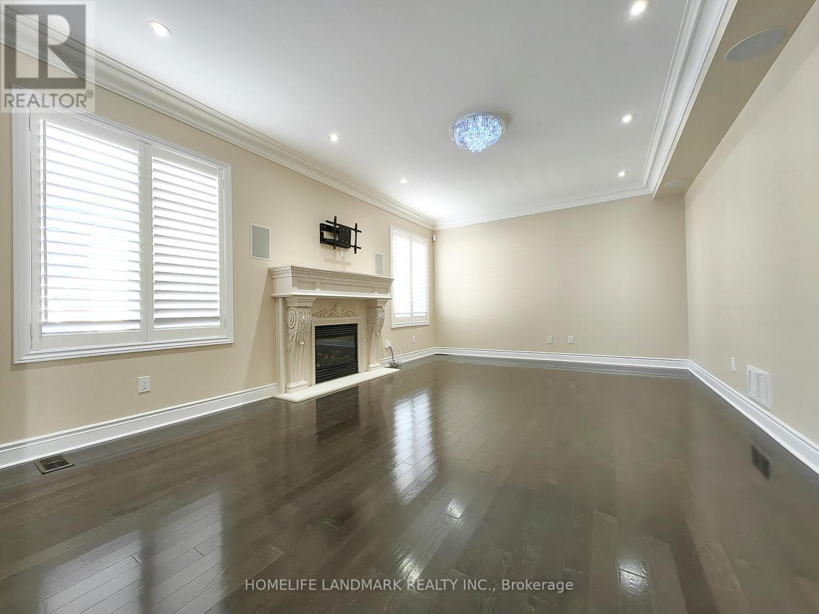 991 Sherman Brock Circle, Newmarket, Ontario  L3X 0B8 - Photo 19 - N12726586