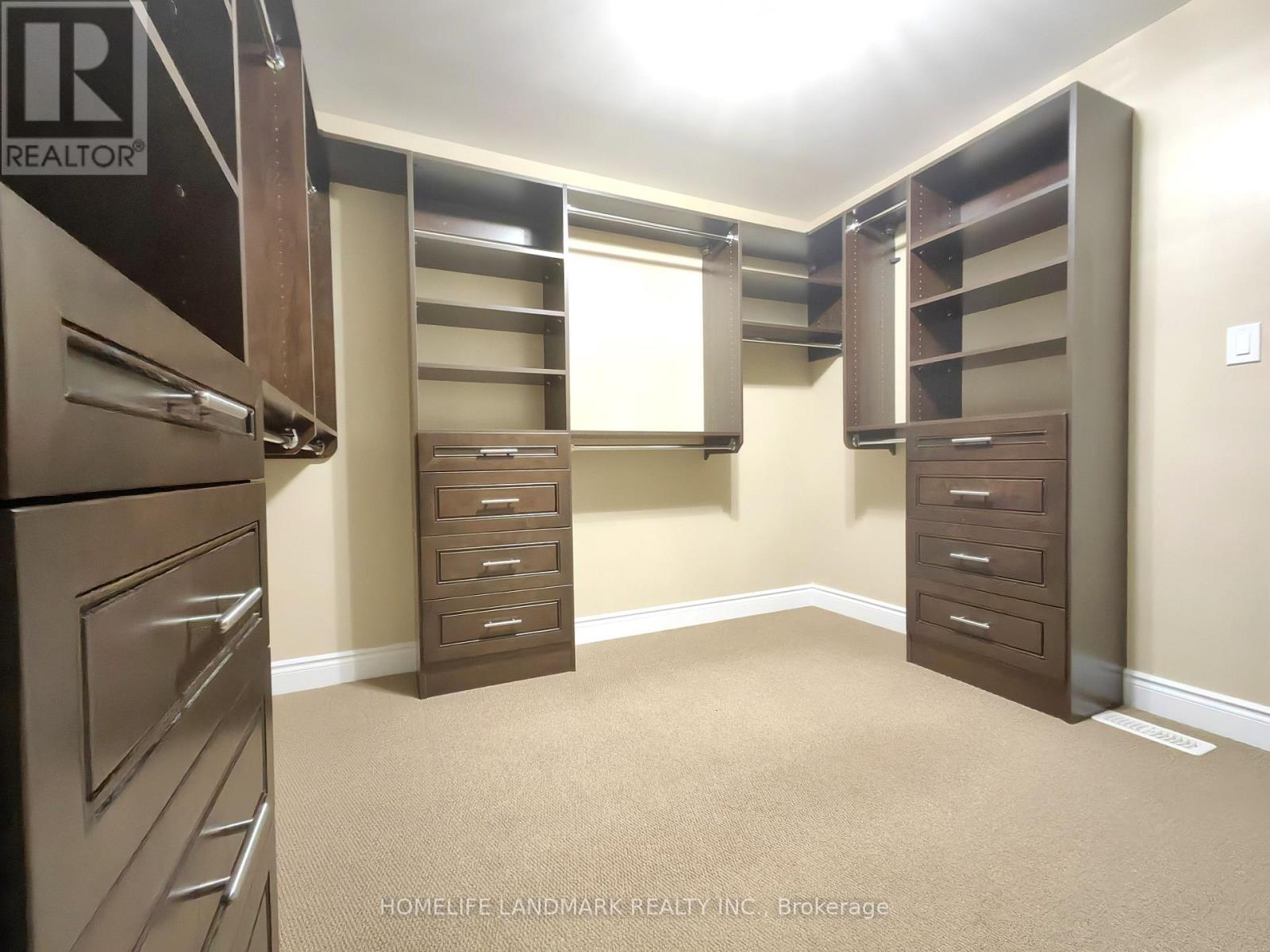 991 Sherman Brock Circle, Newmarket, Ontario  L3X 0B8 - Photo 25 - N12726586