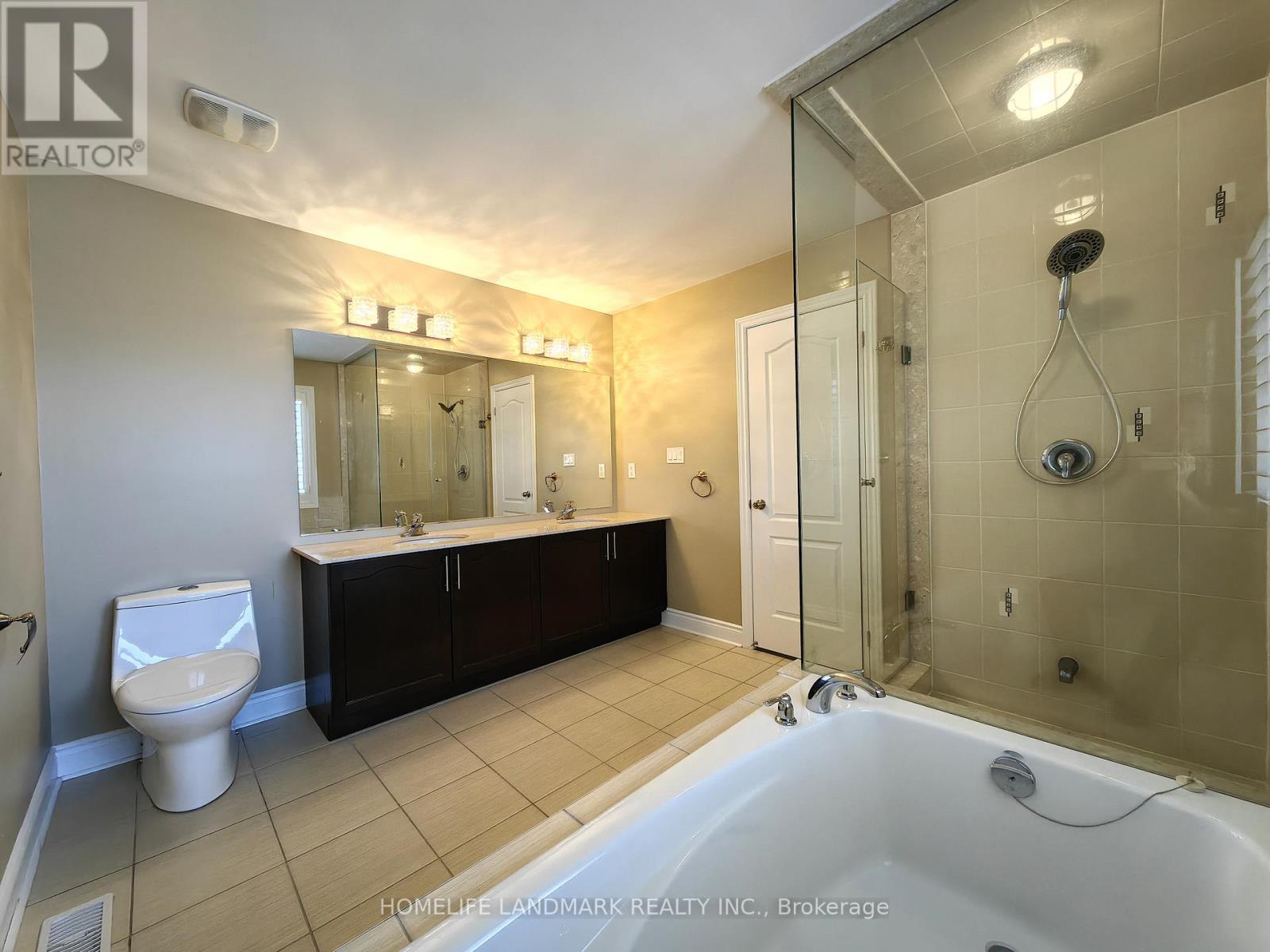 991 Sherman Brock Circle, Newmarket, Ontario  L3X 0B8 - Photo 27 - N12726586