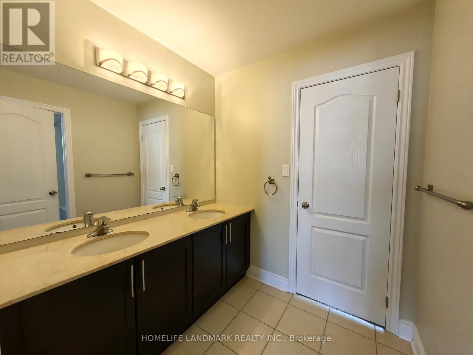 991 Sherman Brock Circle, Newmarket, Ontario  L3X 0B8 - Photo 34 - N12726586