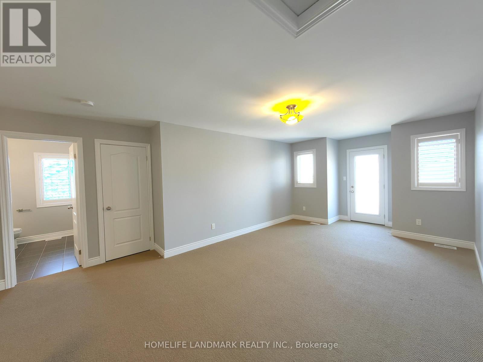 991 Sherman Brock Circle, Newmarket, Ontario  L3X 0B8 - Photo 37 - N12726586