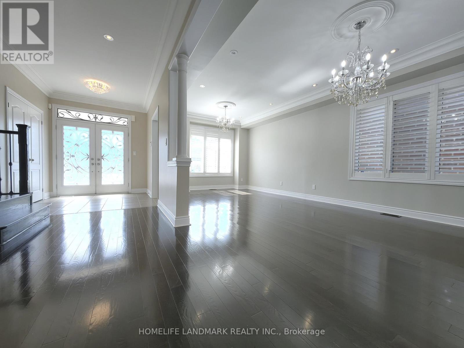 991 Sherman Brock Circle, Newmarket, Ontario  L3X 0B8 - Photo 5 - N12726586