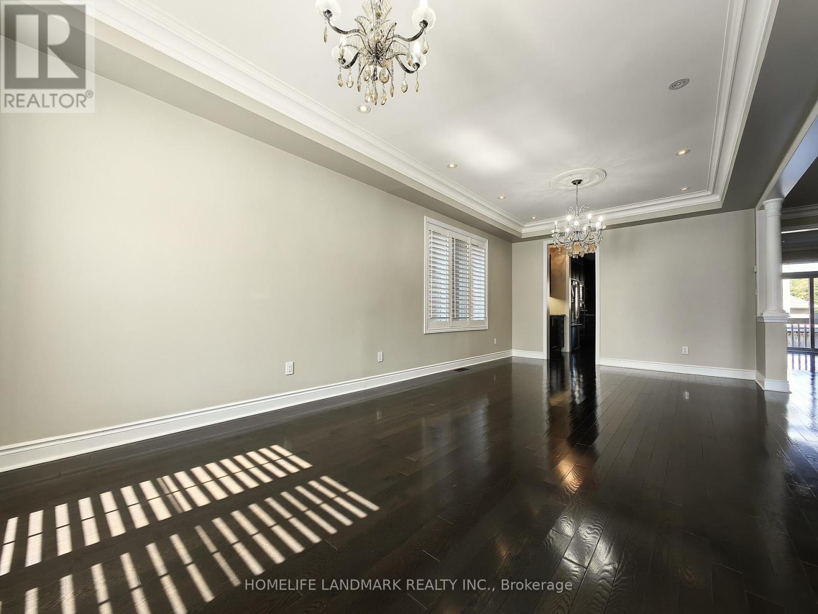 991 Sherman Brock Circle, Newmarket, Ontario  L3X 0B8 - Photo 7 - N12726586