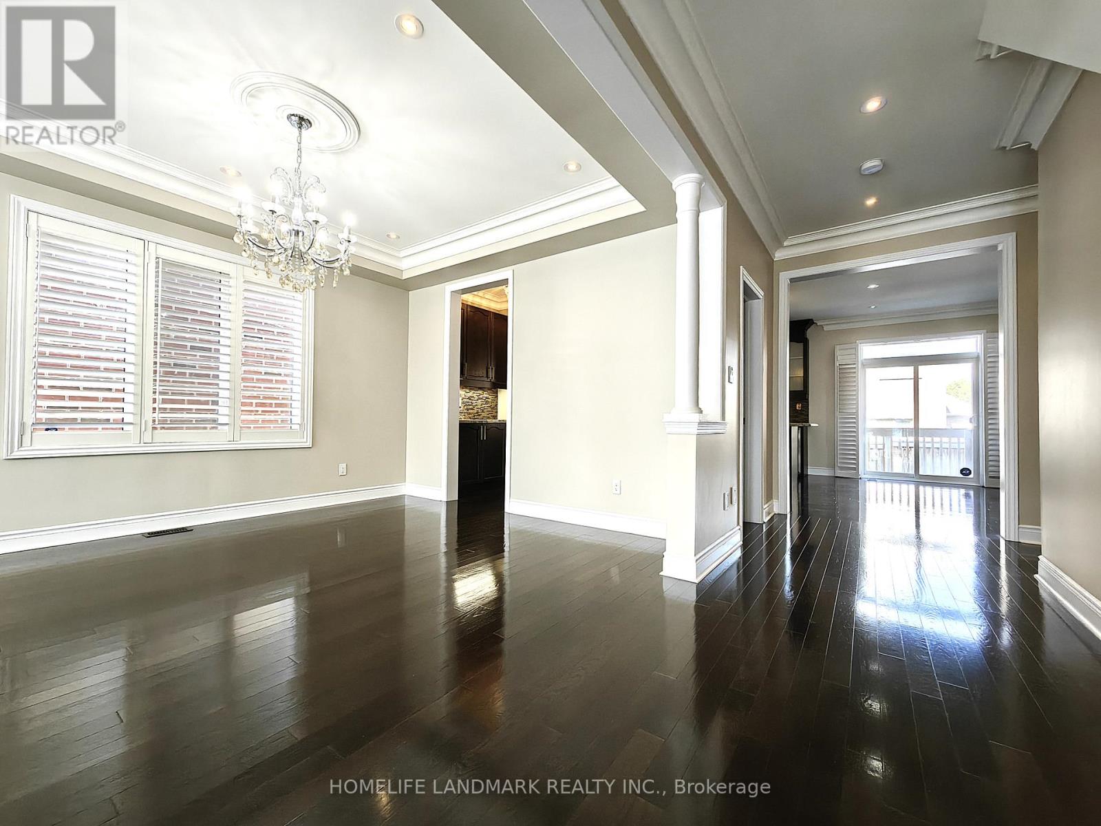 991 Sherman Brock Circle, Newmarket, Ontario  L3X 0B8 - Photo 8 - N12726586