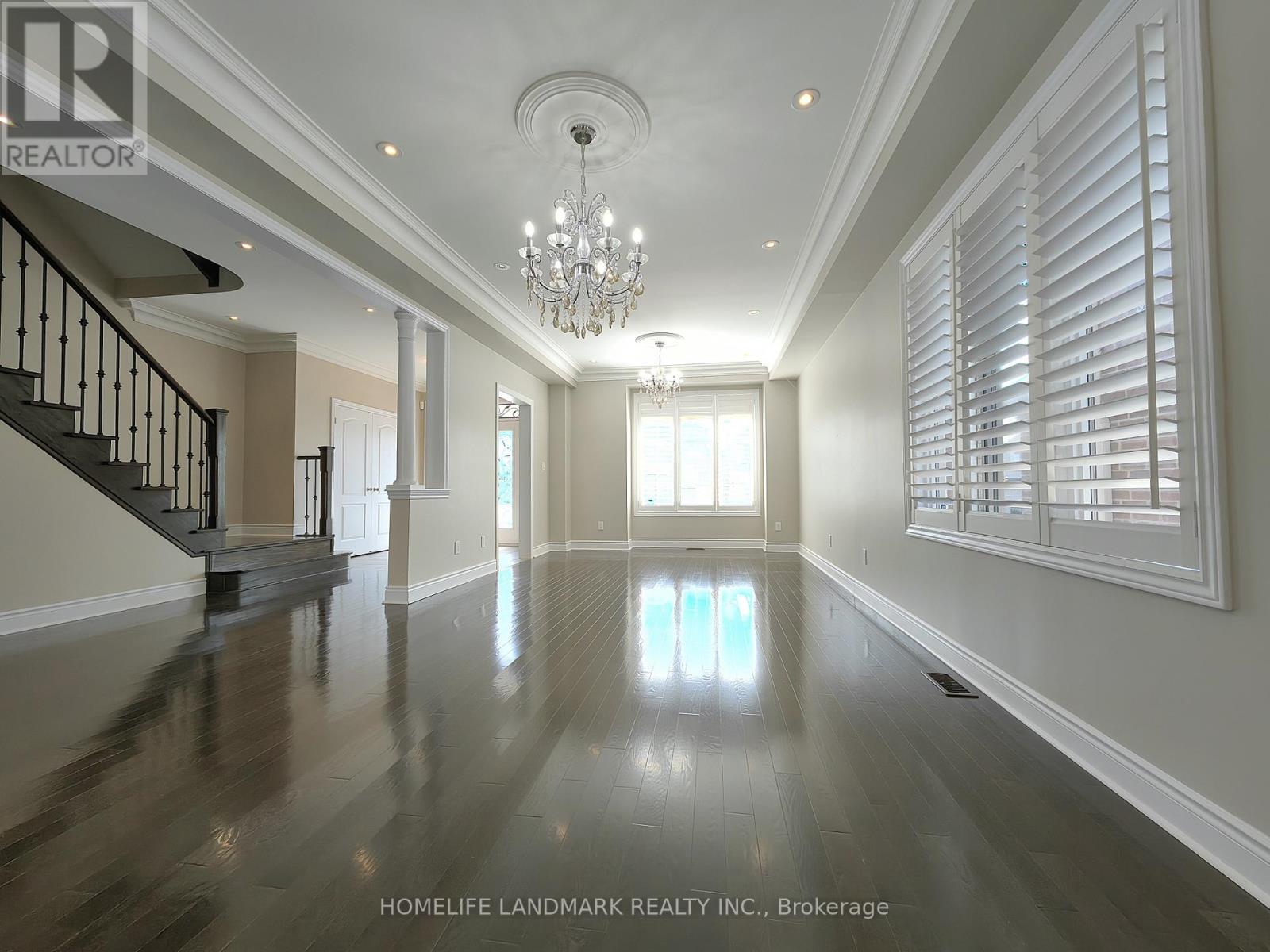 991 Sherman Brock Circle, Newmarket, Ontario  L3X 0B8 - Photo 9 - N12726586