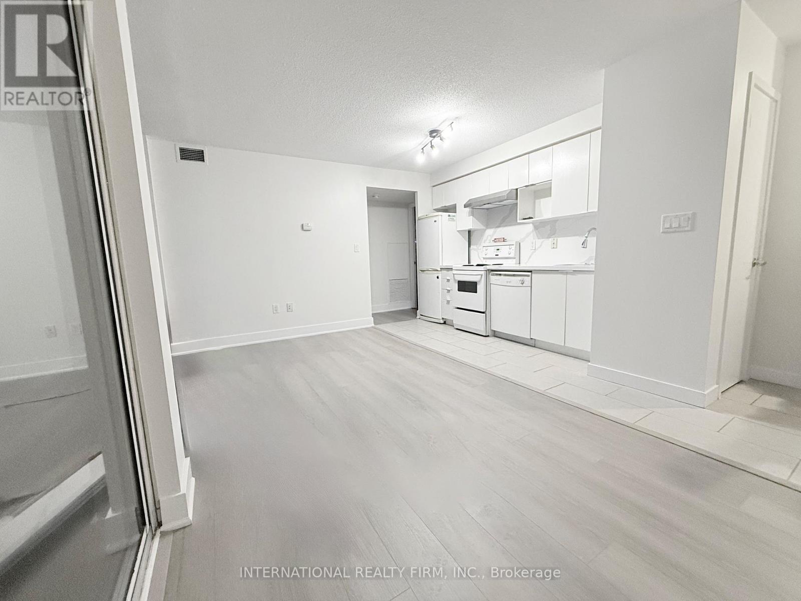 3006 - 15 Fort York Boulevard, Toronto, Ontario  M5V 3Y4 - Photo 9 - C12685330