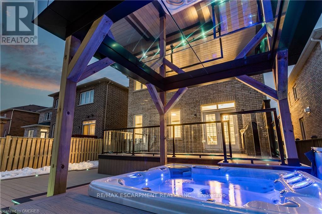 114 Chaumont Drive, Hamilton, Ontario  L9B 0K4 - Photo 48 - X12726566