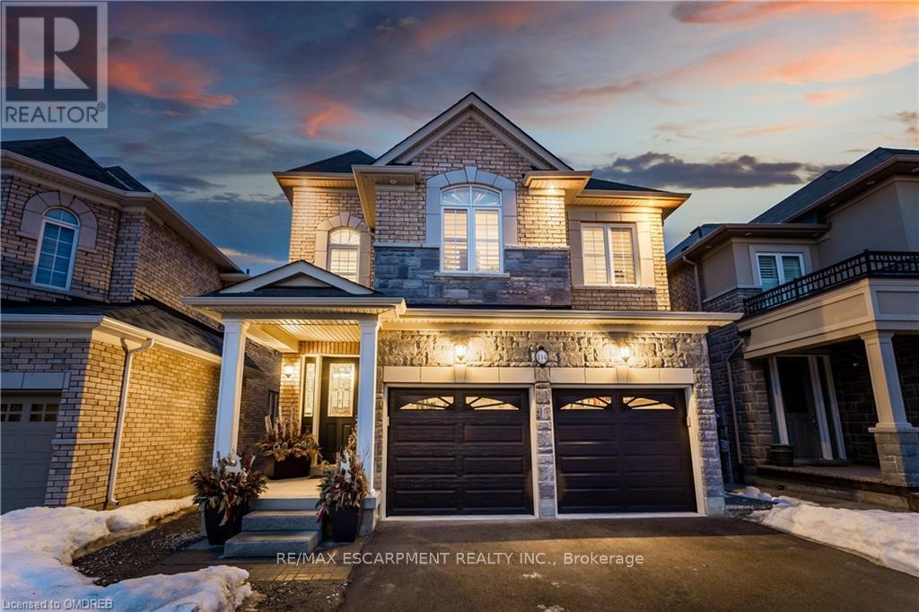 114 Chaumont Drive, Hamilton, Ontario  L9B 0K4 - Photo 5 - X12726566