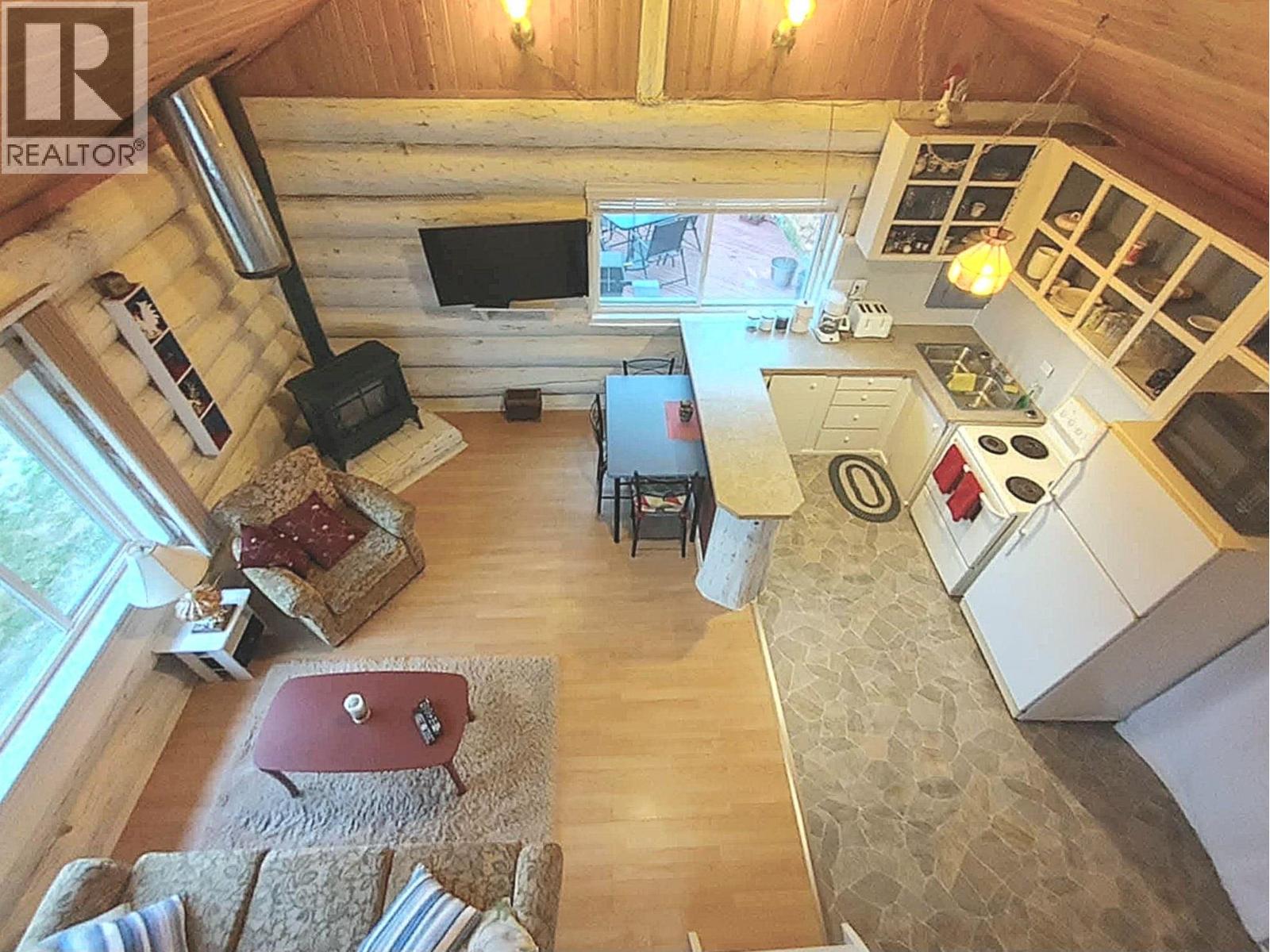 6210 Robin Road, Horse Lake, British Columbia  V0K 2E3 - Photo 16 - R3082464