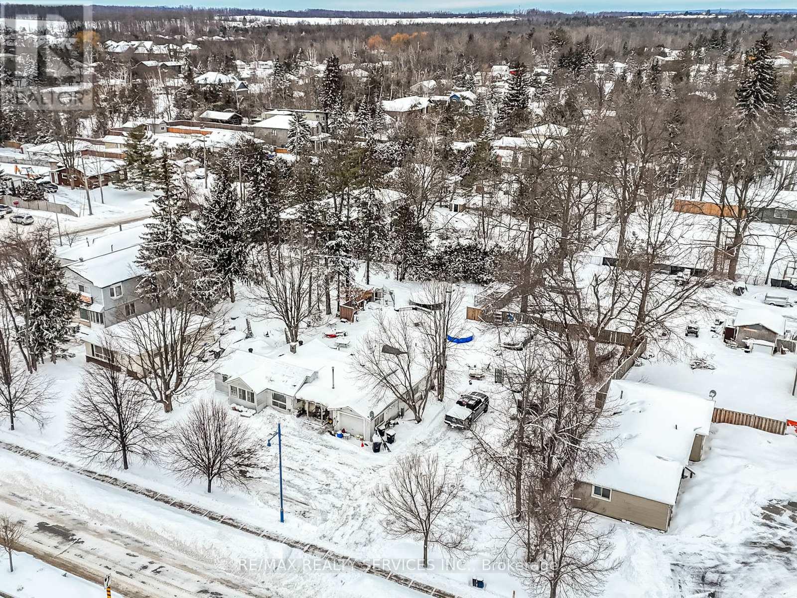 908 Innisfil Beach Road, Innisfil, Ontario  L9S 2C2 - Photo 5 - N12708074