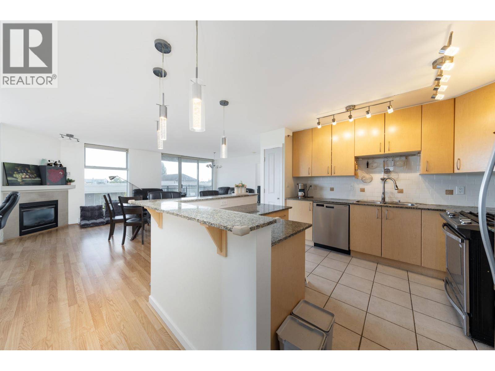 702 8460 Granville Avenue, Richmond, British Columbia  V6Y 4E7 - Photo 4 - R3082551