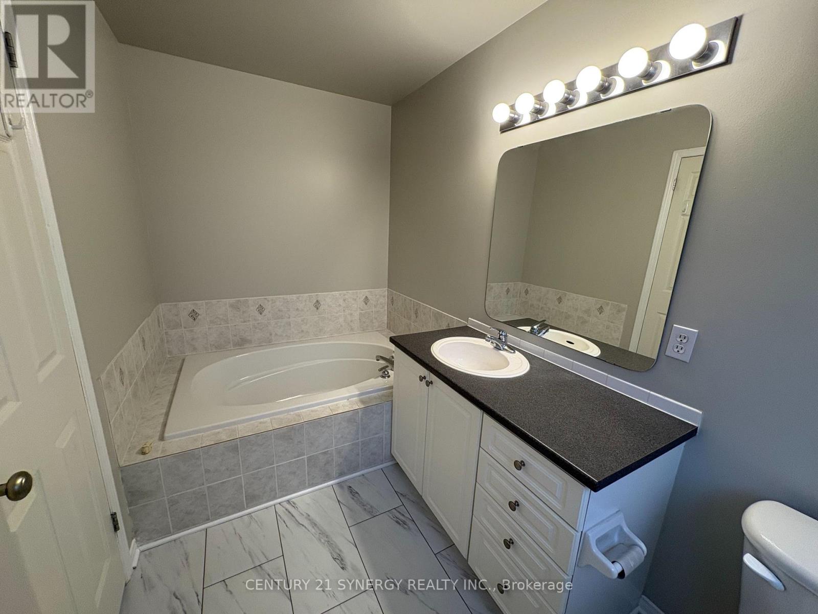 159 Harbour View Street, Ottawa, Ontario  K2G 7E8 - Photo 12 - X12726598