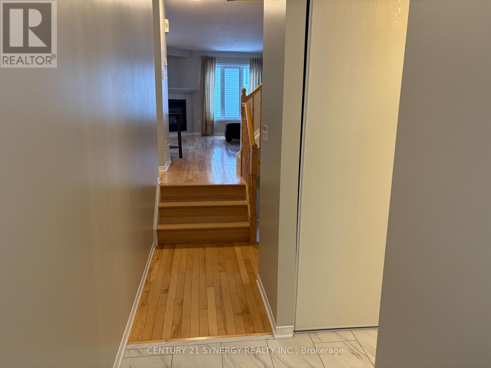 159 Harbour View Street, Ottawa, Ontario  K2G 7E8 - Photo 4 - X12726598