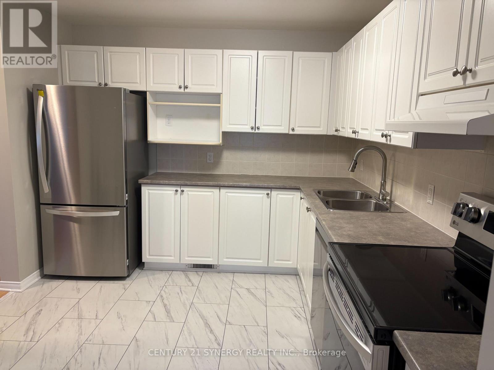 159 Harbour View Street, Ottawa, Ontario  K2G 7E8 - Photo 6 - X12726598