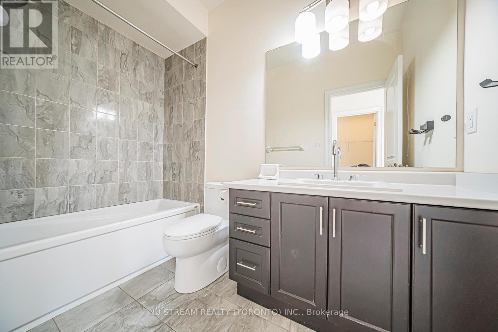 47 New Yorkton Avenue, Markham, Ontario  L6C 0Y5 - Photo 20 - N12726592