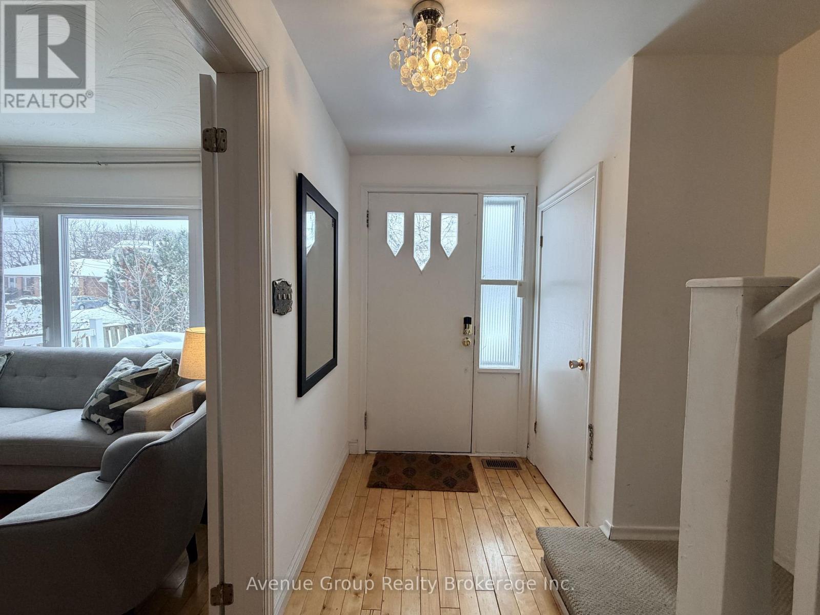 Upper - 106 Morgan Avenue, Markham, Ontario  L3T 1R7 - Photo 2 - N12726600